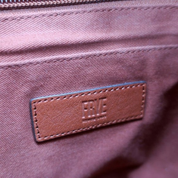 Frye Side Pocket Hobo Bag Shoulder Style DB323 Purse Cognac Brown Leather - Picture 7 of 7